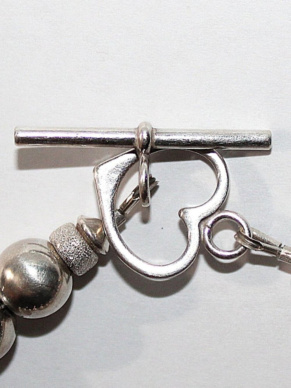 Sterling Silver Graduated Bead Bracelet 8 Inches 16 Grams - Picture 3 of 5